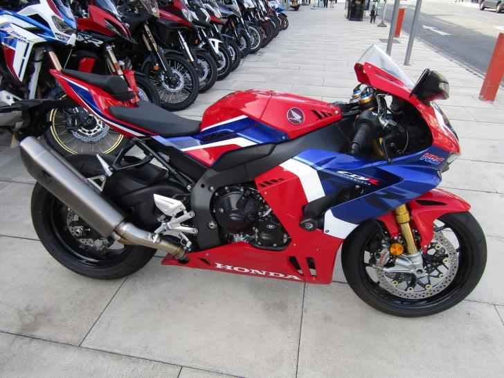 Honda CBR1000RR-R FIREBLADE SP