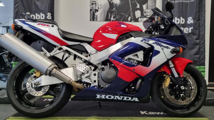 Honda CBR900RR FIREBLADE