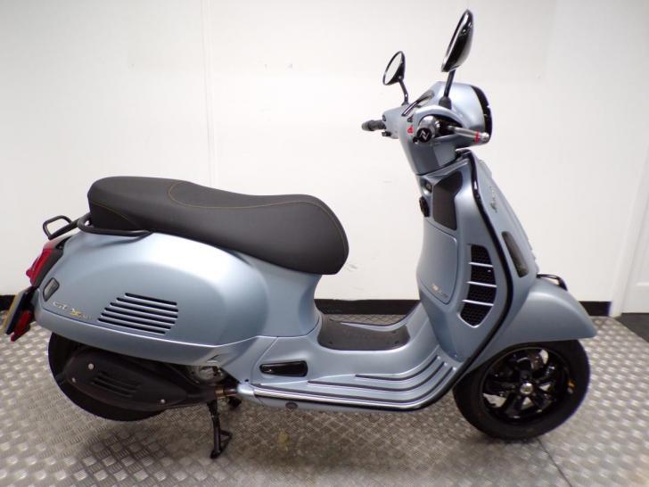 Vespa GTS SUPERTECH 300 