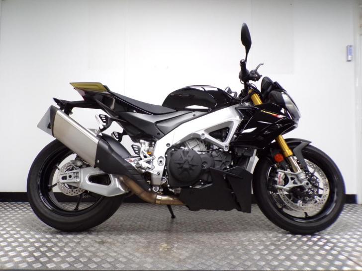 Aprilia TUONO V4 1100 FACTORY