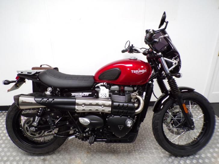 Triumph STREET SCRAMBLER