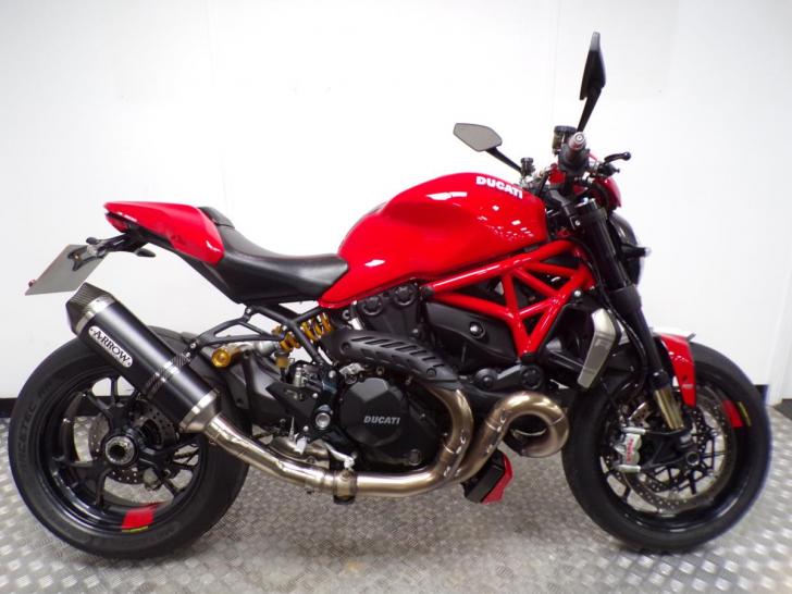 Ducati MONSTER 1200 R