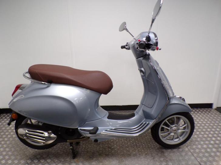 Vespa PRIMAVERA 125