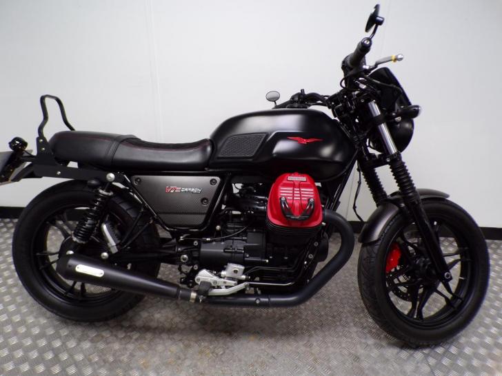 Moto Guzzi V7 III 