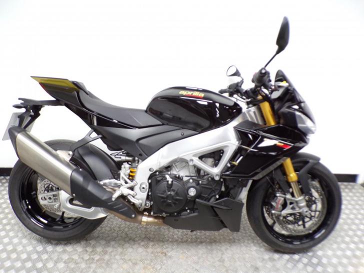 Aprilia TUONO V4 1100 FACTORY