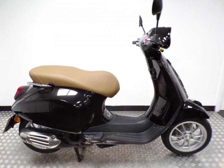 Vespa PRIMAVERA 125