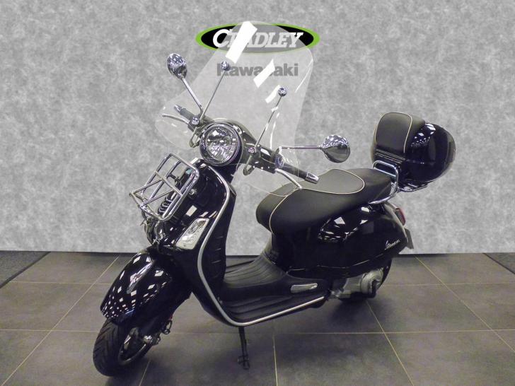 Vespa GTS SUPER 300 ABS 