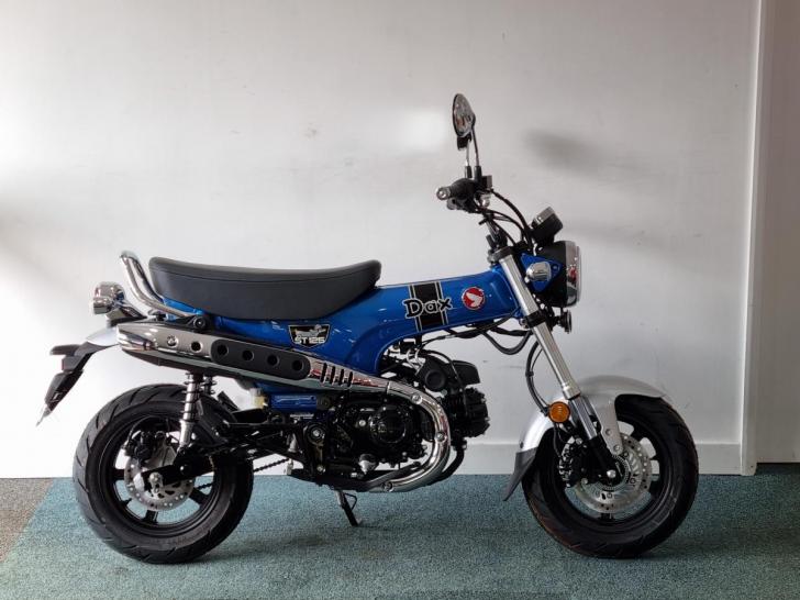 Honda ST125 DAX 