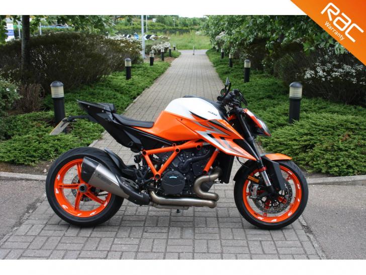 KTM 1290 SUPER DUKE R