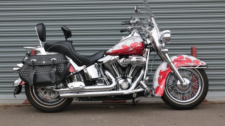 Harley-Davidson SOFTAIL FLSTC HERITAGE SOFTAIL CLASSIC
