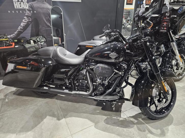 Harley-Davidson ROAD KING SPECIAL 