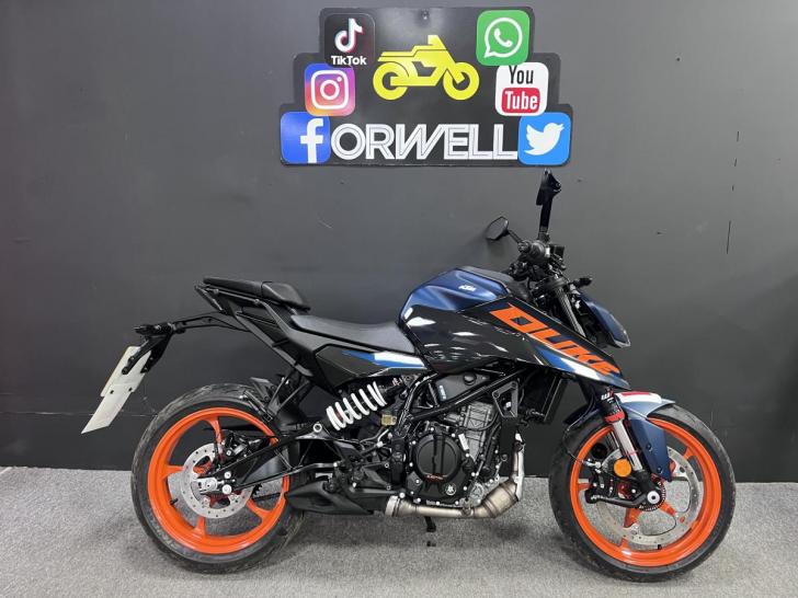 KTM 125 DUKE 2024 