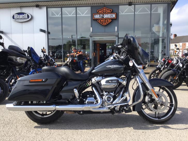 HARLEY-DAVIDSON Street Glide® Special