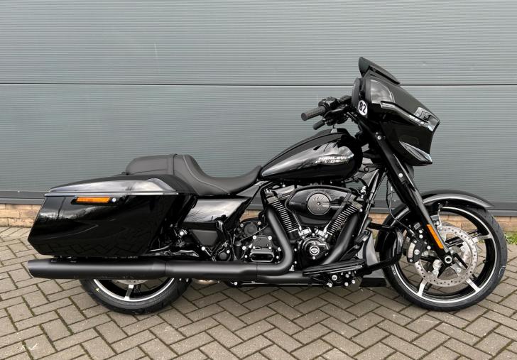 Harley-Davidson TOURING FLHX STREET GLIDE