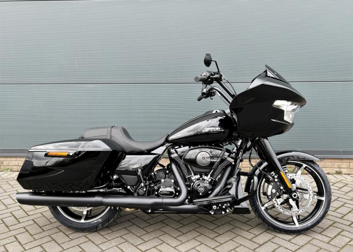 Harley-Davidson TOURING FLTRX ROAD GLIDE