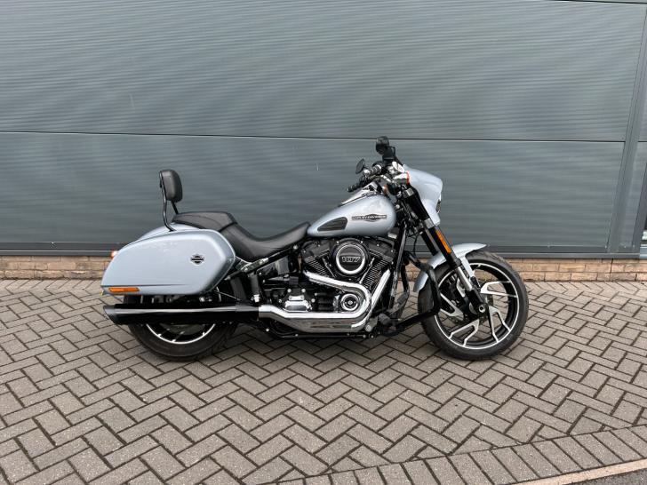 Harley-Davidson SOFTAIL FLSB SPORT GILDE